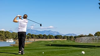 Golf tutto l'anno, in Turchia. Con vista sulla catena montuosa del Tauro. 