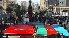 مراسم بزرگداشت قربانیان کشتار خوجالی در باکو