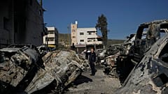 Des véhicules incendiés à Huwara, Cisjordanie (27/02/23)