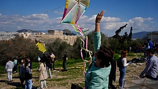 Πέταγμα χαρταετού στην Αθήνα