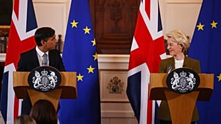 Britain's Prime Minister Rishi Sunak and EU Commission President Ursula von der Leyen, right, hold a press conference at Windsor Guildhall, England, Monday Feb. 27, 2023.