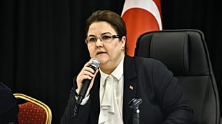 Aile ve Sosyal Hizmetler Bakanı Yanık