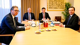 Albin Kurti  ve Aleksandar Vucic