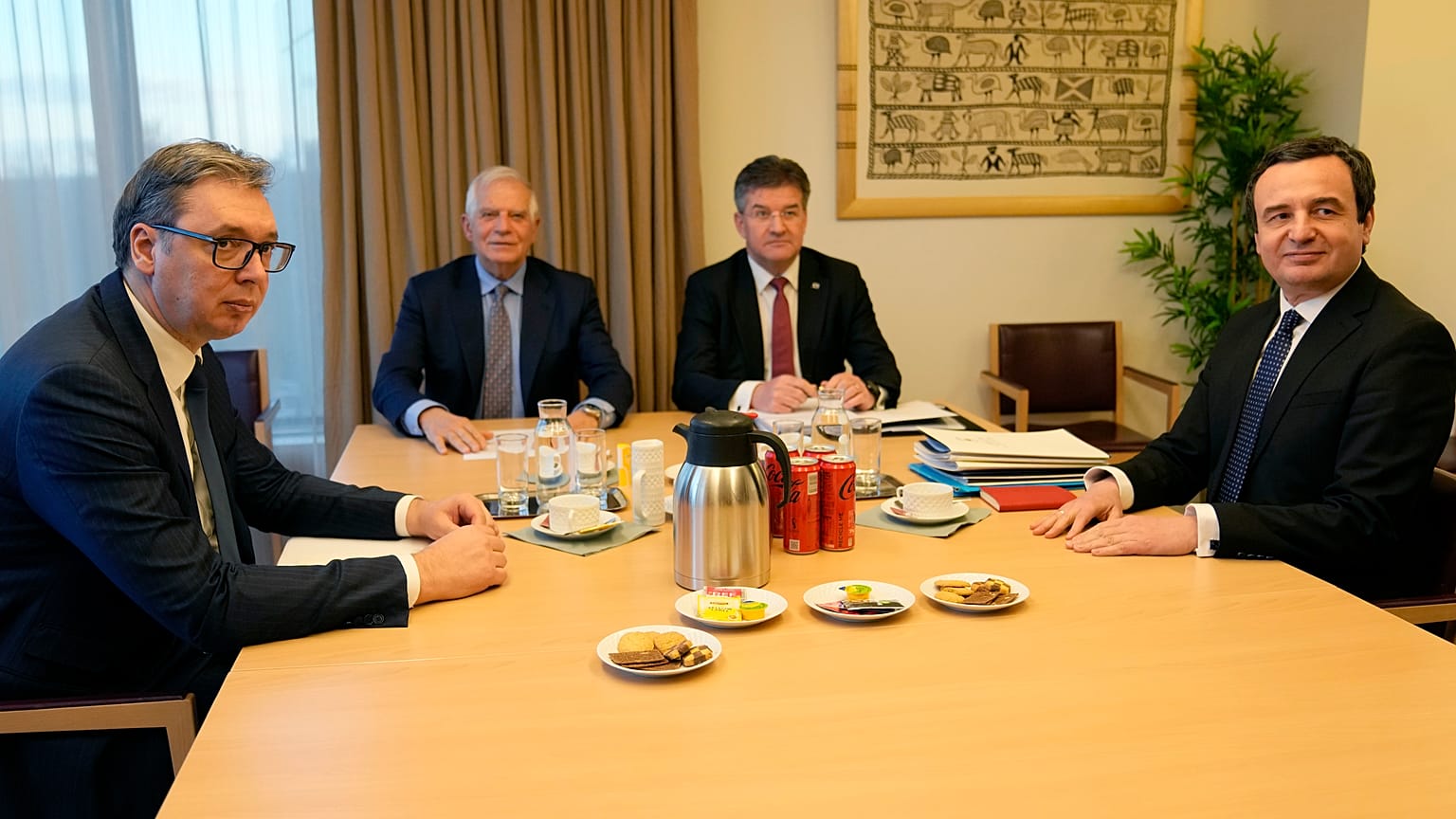 Los líderes de Serbia y Kosovo. Aleksandar Vucic y Albin Kurti firmarán un acuerdo bilateral 