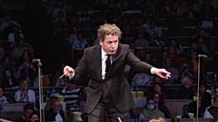 Ünlü orkestra şefi Gustavo Dudamel sanat dünyasında köprüler kuruyor