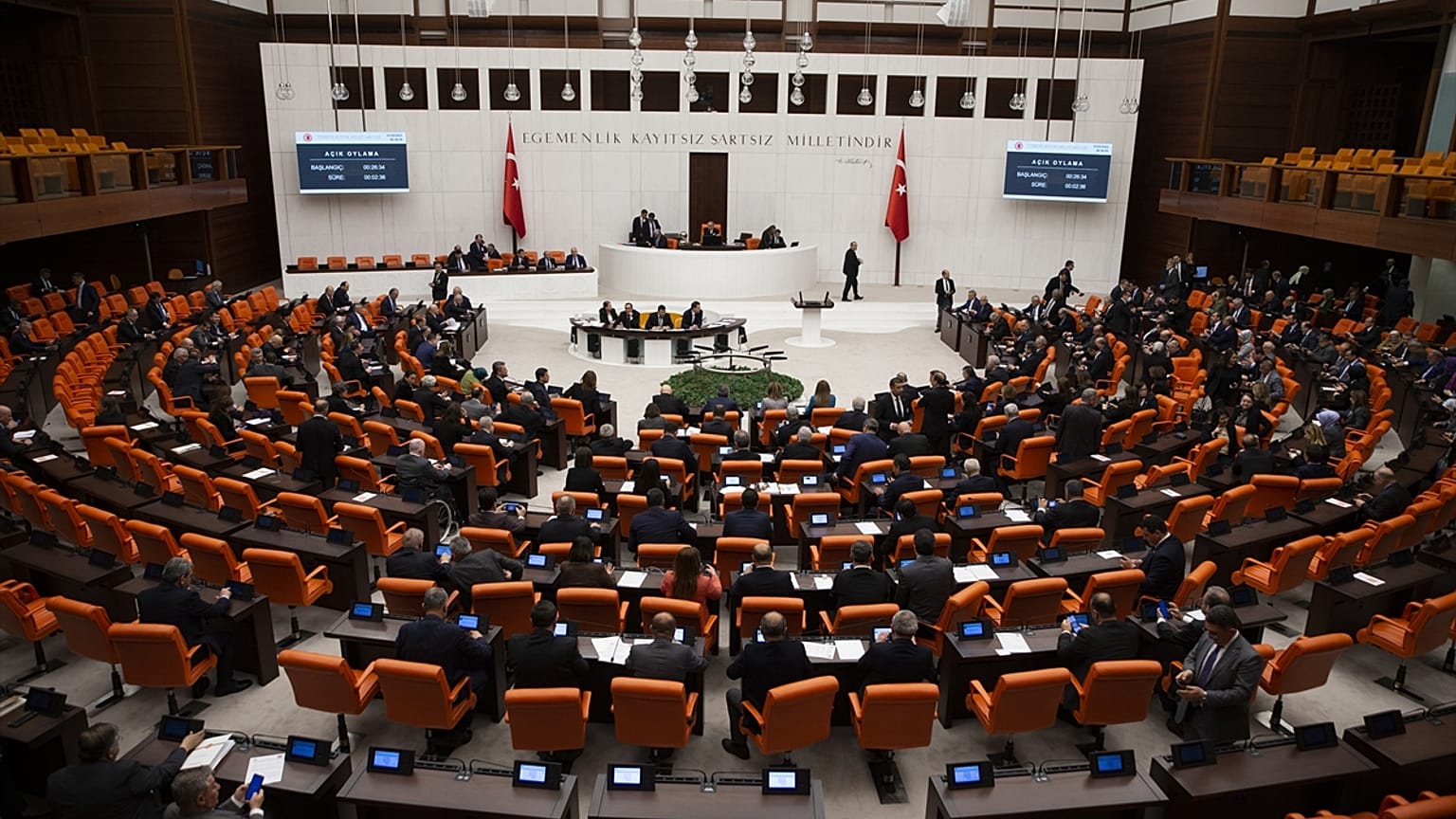 EYT'ye ilişkin kanun teklifi TBMM Genel Kurulunda kabul edildi