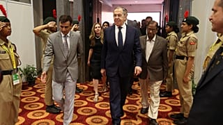 Министр иностранных дел России Сергей Лавров перед встречей глав МИД стран "Большой двадцатки" в Нью-Дели