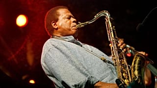Jazz pioneer Wayne Shorter has died aged 89.