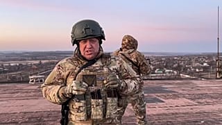 Jevgenyij Prigozsin az ostromlott város északi részéről üzent