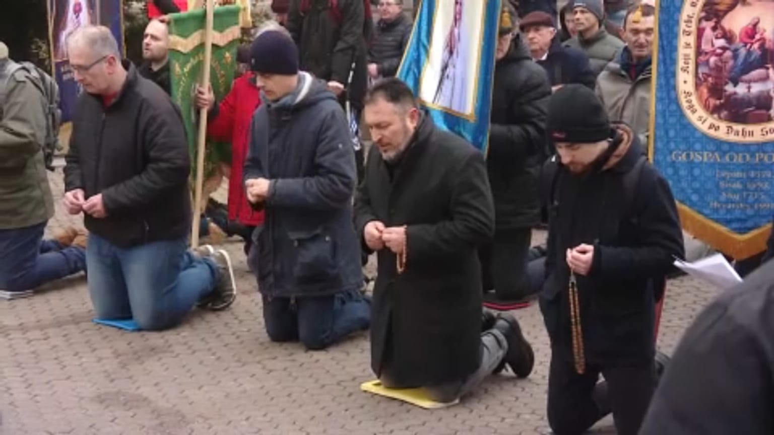 A "Légy férfias" mozgalom tagjainak imája