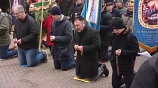 A "Légy férfias" mozgalom tagjainak imája