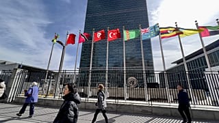 عقد المفاوضون السبت جلسة مغلقة للتركيز على المسألة السياسية الحساسة