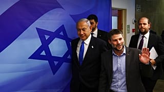 İsrail'in aşırı sağcı Maliye Bakanı Bezalel Smotrich (sağda) Başbakan Netanyahu ile birlikte