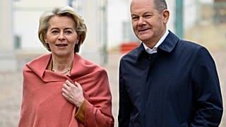 Von der Leyen e Olaf Scholz