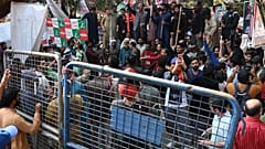 تجمع لمناصري عمران خان