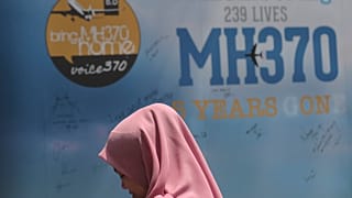 Kayıp Malezya uçağı için hükümete çağrı