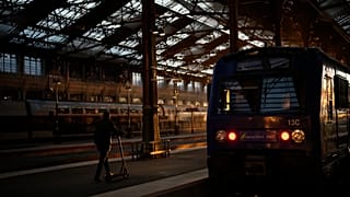 Правительство Франции опасается, что новая – шестая по счёту – общенациональная акция против пенсионной реформы продлится несколько дней.