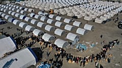 Vorübergehend sind viele Familien in Zelten untergebracht.