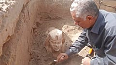 Αγαλμα που μοιάζει με τη Σφίγγα στο ναό της Ντεντέρα, στην επαρχία Κένα, νότια του Καΐρου