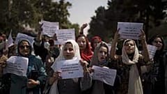 Protestierende Frauen in Afghanistan