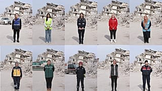 Depremzedelerin yaralarının sarılması için polisten sağlıkçıya, askerden öğretmene, vaizden işçiye ve gönüllülere çok sayıda kadın görev alıyor.
