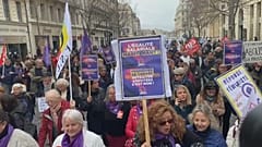 Aprovação forçada enfureceu ainda mais os manifestantes que contestam a propostas nas ruas de várias cidades francesas