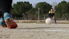 Le sport est un mélange de baseball et de football