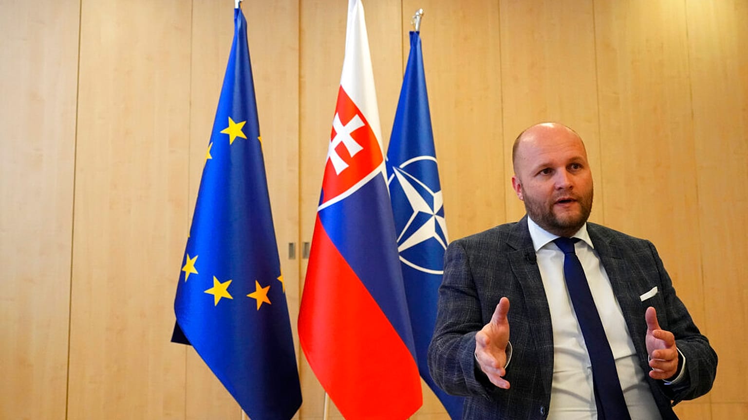 Slovakya Savunma Bakanı Jaroslav Nad
