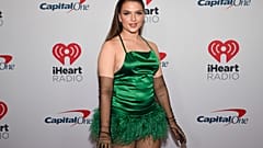 UK Eurovision entry Mae Muller in New York in 2021