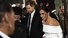 Prens Harry ve eşi Meghan