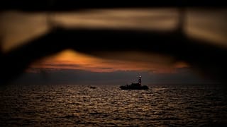 خفر السواحل تمكنوا من "نجدة وانقاذ 54" 