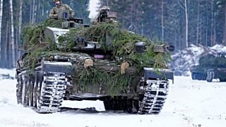 Panzer in Estland (Aufnahme vom 5. Februar 23)
