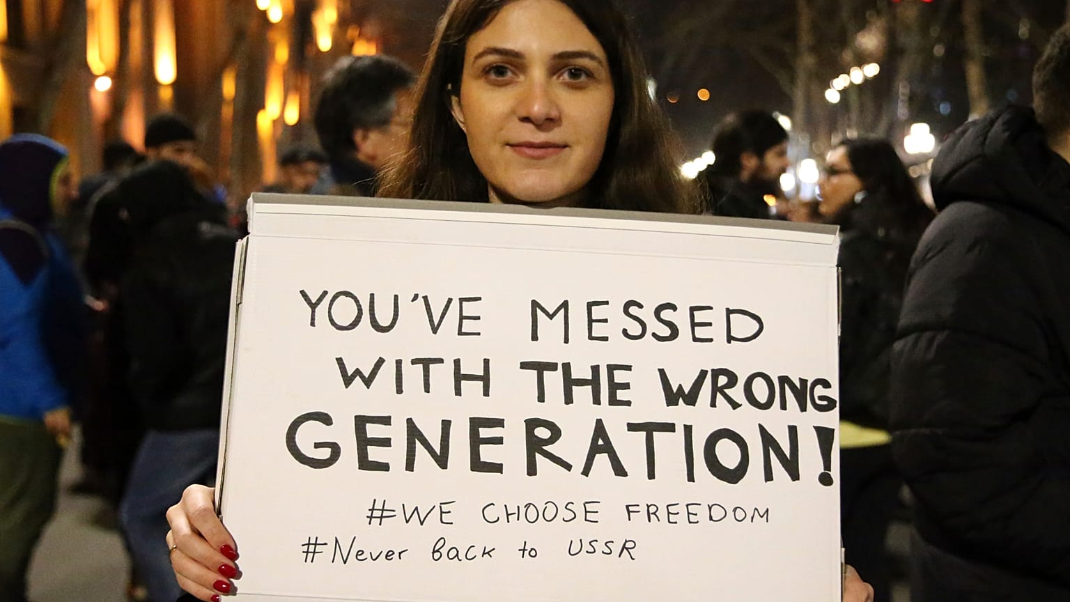 Tras días de protestas masivas, el partido gobernante de Georgia declaró el jueves que retiraría el proyecto de ley que, según los opositores, reprimiría la disidencia.
