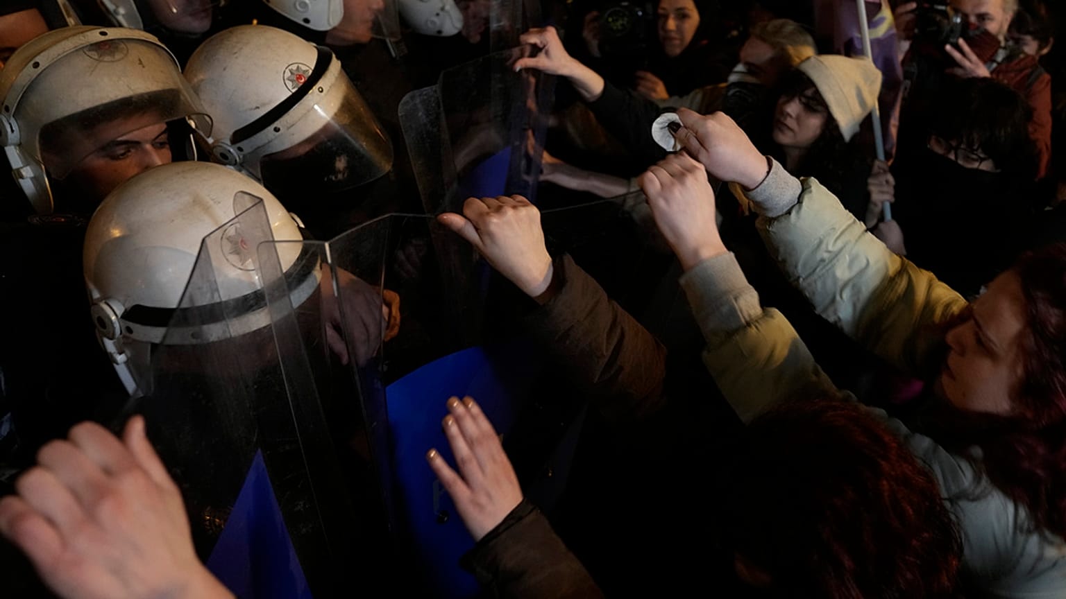 8 Mart Kadınlar Günü'nde Taksim'de yürüyüşe izin verilmedi