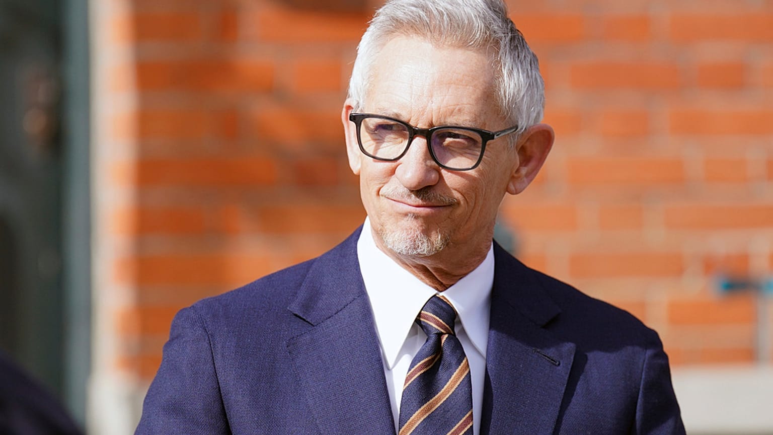 Gary Lineker, apartado por la BBC por sus comentarios contra el Gobierno de Rishi Sunak