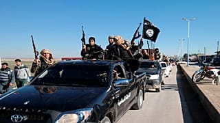 صورة أرشيفية لعناصر تابعة لتنظيم الدولة الإسلامية في سوريا