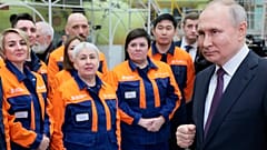 پوتین در دیدار با کارگران 