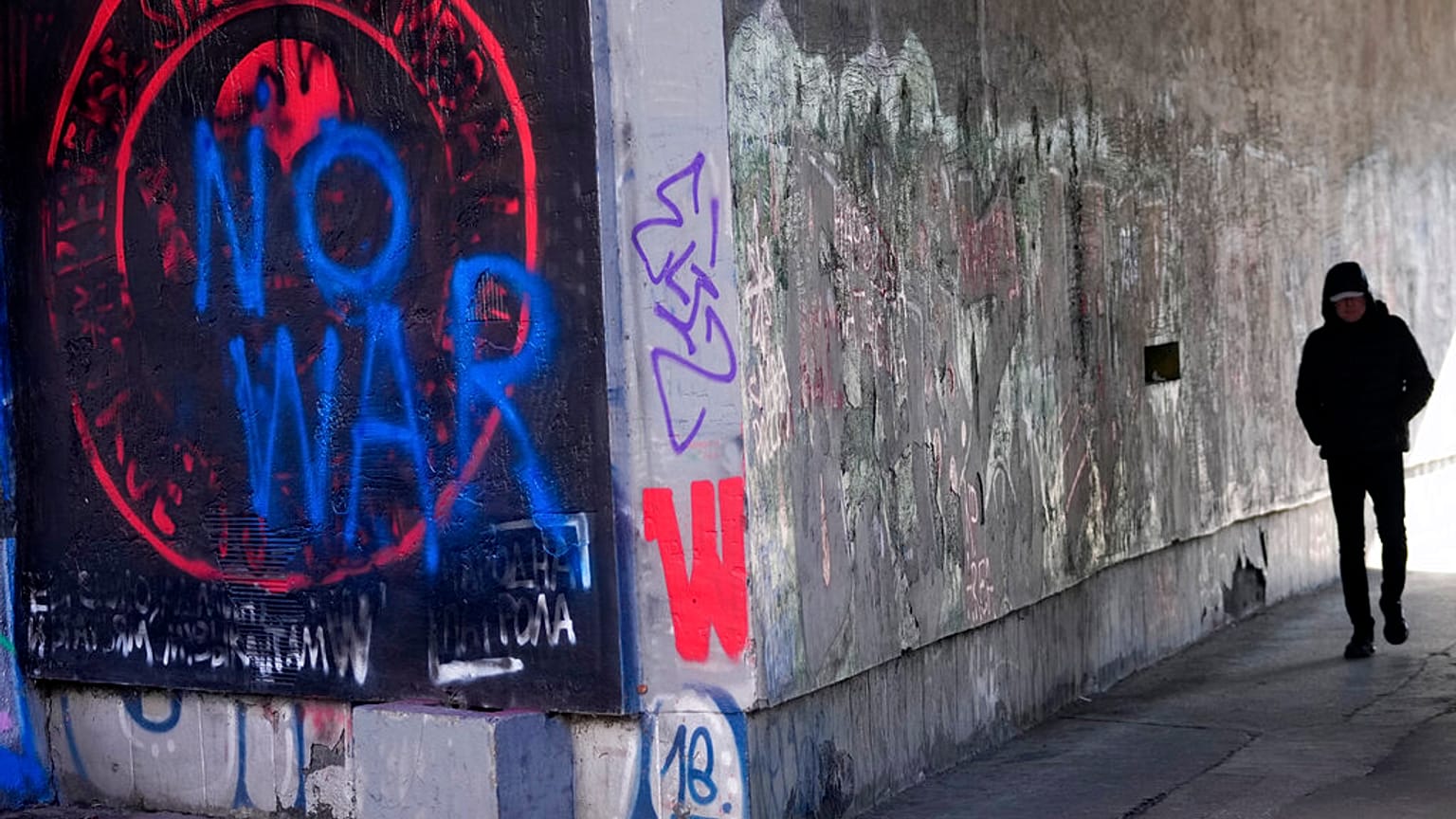Das Logo der russischen Wagner-Gruppe mit der Aufschrift "No War"