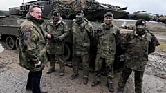 Der deutsche Verteidigungsminister Boris Pistorius bei einem Truppenbesuch in Augustdorf am 1. Februar 23