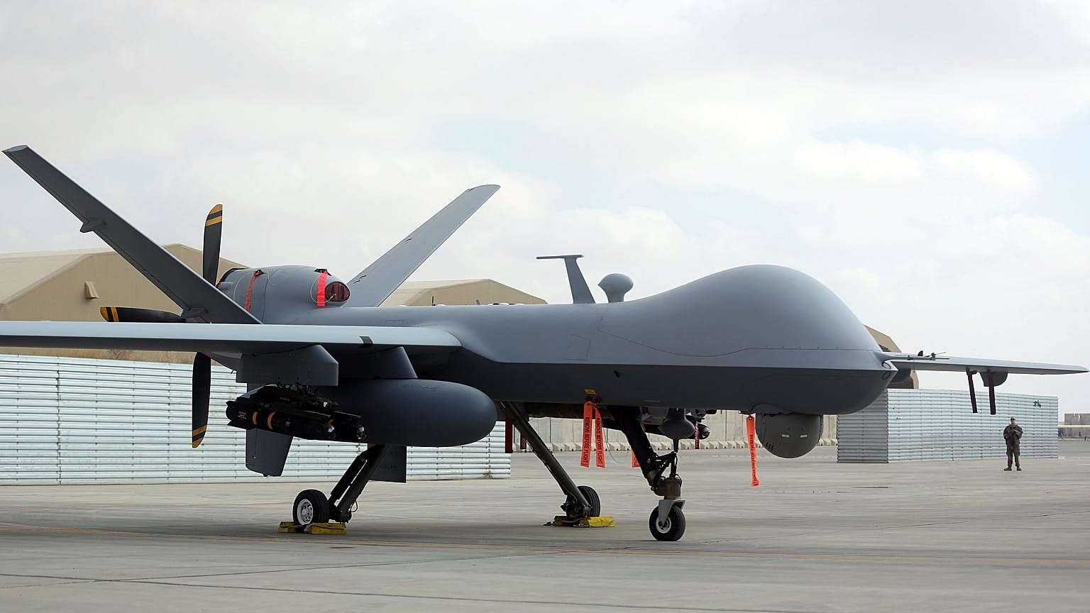 Un drone MQ-9 come quello precipitato nel Mar Nero