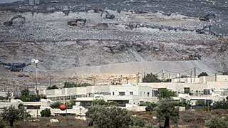 منظرا لمستوطنة أفني حيفتس الإسرائيلية شمال شرق مدينة طولكرم في الضفة الغربية المحتلة- 25 يناير2023