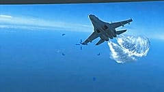 Drohne trifft Flugzeug