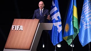 رئيس الاتحاد الدولي لكرة القدم جياني إنفانتينو يتحدث بعد إعادة انتخابه خلال المؤتمر 73 للفيفا في كيغالي، رواندا. 2023/03/16