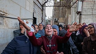أهالي الضحايا الفلسطينيين الذين قتلوا برصاص الجيش الإسرائيلي بمدينة جنين بالضفة الغربية المحتلة