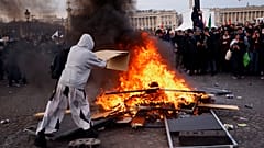 Ausschreitungen auf dem Place de la Concorde in Paris