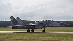 Mig-29-es vadászgép a Pozsony melletti Konyha (Kuchyňa) község légibázisán
