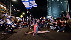 Αποκλεισμός δρόμων στο Τελ Αβίβ κατά τη διάρκεια αντικυβερνητικών διαδηλώσεων