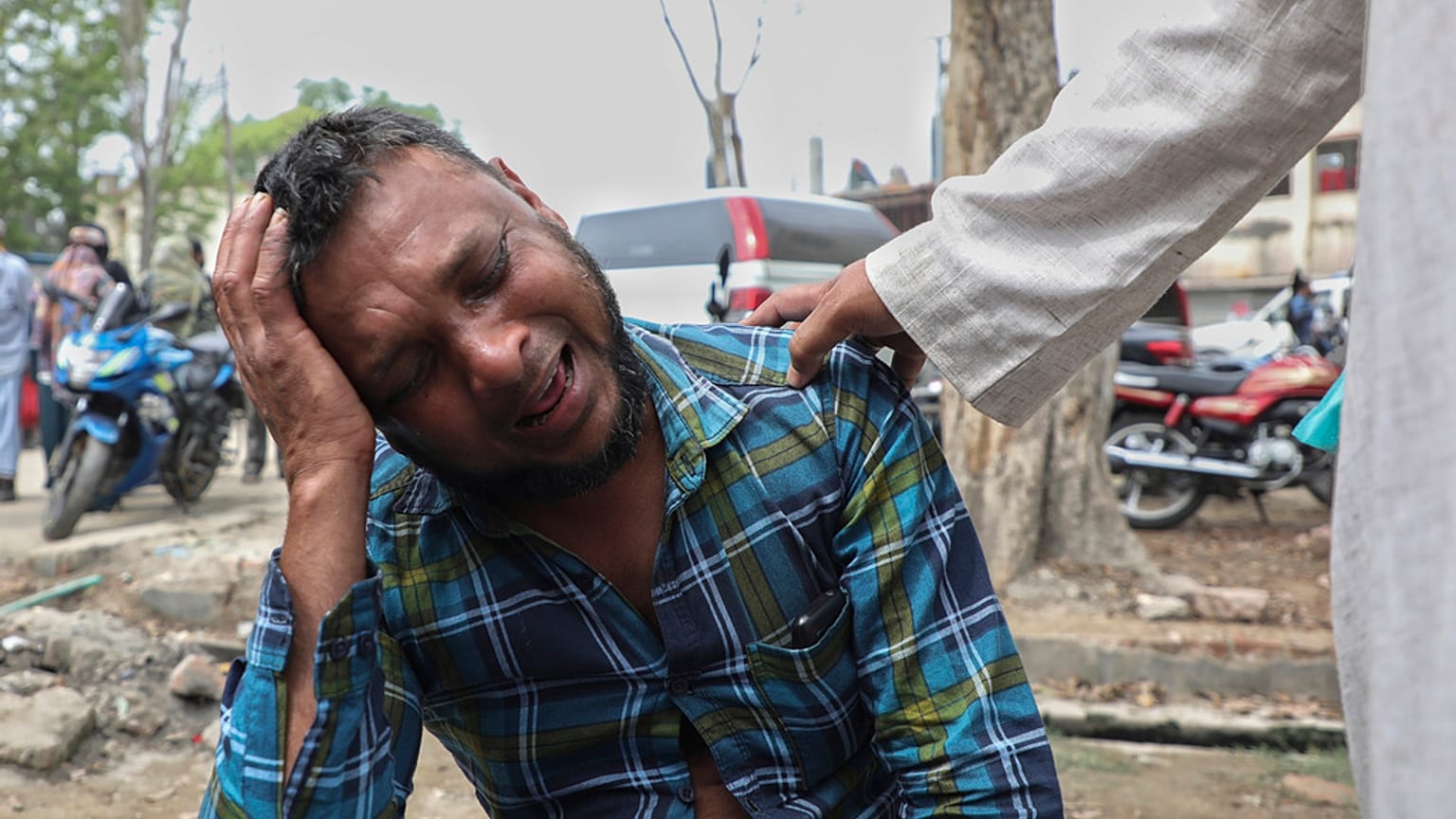 Bangladeş'te trafik kazası en az 19 can aldı