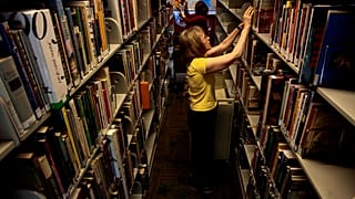 مكتبة عامة في كاليفورنيا بالولايات المتحدة 