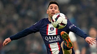  ليونيل ميسي خلال مباراة كرة القدم في الدوري الفرنسي الأول بين مرسيليا وباريس سان جيرمان على ملعب فيلودروم في مرسيليا، جنوب فرنسا، 26 فبراير 2023